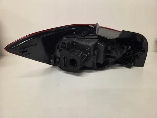 Luz Trasera Derecha Ibiza V LED 6F0945208H image 5