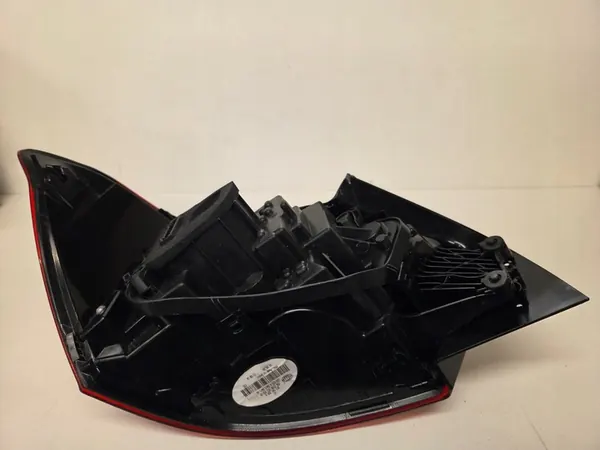 Luz Trasera Derecha Ibiza V LED 6F0945208H image 6