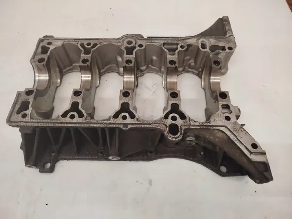Öljypan OEM 55569916GC Opel Astra 1.6CDTI:lle image 2