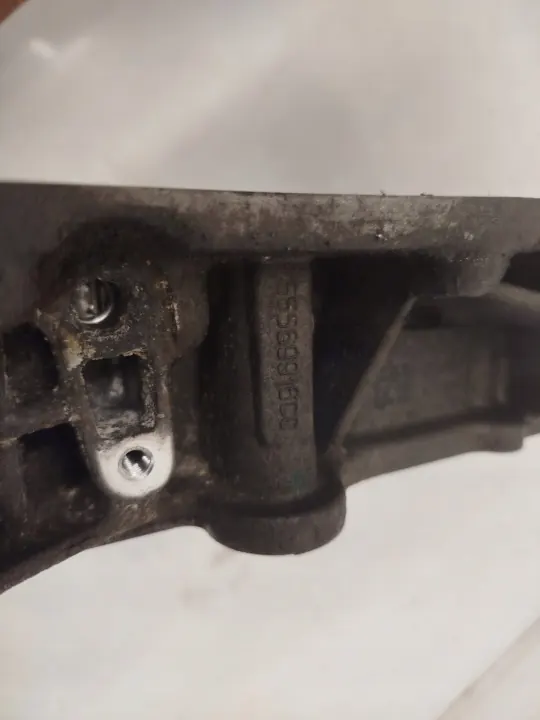 Öljypan OEM 55569916GC Opel Astra 1.6CDTI:lle image 3