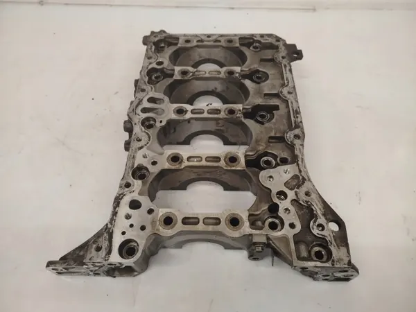 Öljypan OEM 55569916GC Opel Astra 1.6CDTI:lle image 8