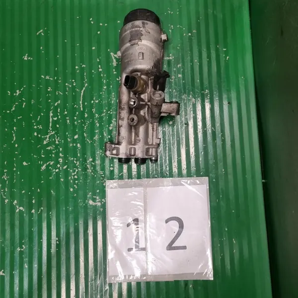 Jaguar Oljefilterhus OEM G4D3-6714-C77A Begagnad image 7