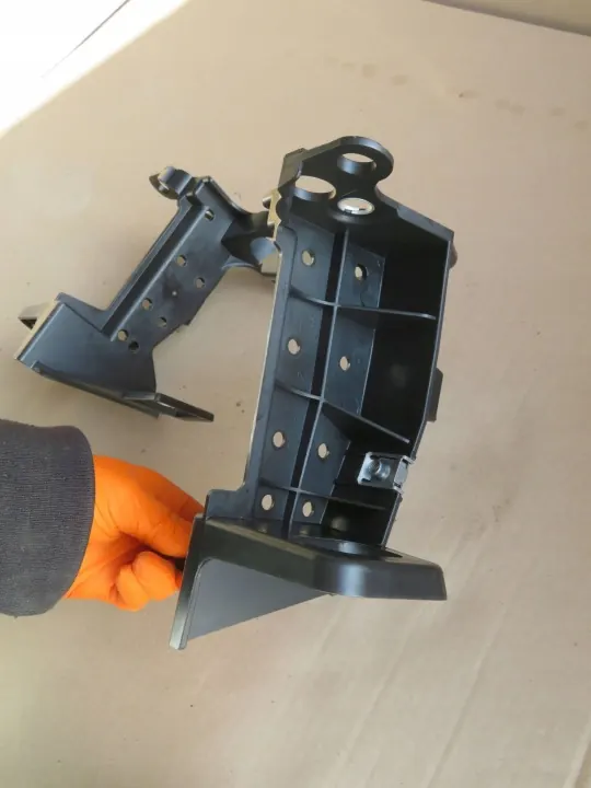 Renault Captur II Rechter Frontscheinwerferhalter OEM 625267947R image 3