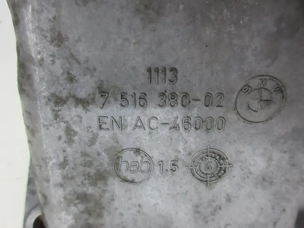 BMW E60 E90 E64 E92 F10 N53 Oljetank 11137552414 image 6