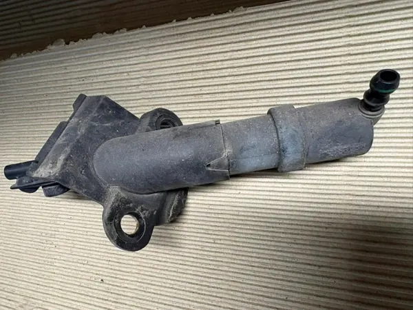 Mercedes SLK R170 ajovalopesuri oikea OEM A1708600247 image 2