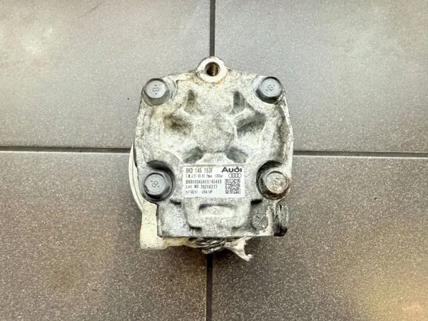 Bomba de dirección Audi OEM 8K0145153F Usada image 2