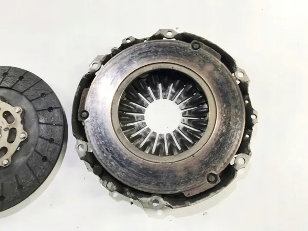 Kytkinkitti OEM 2607730100aa627 Legacy Outback image 3