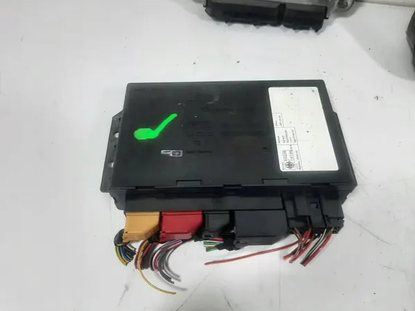 AUDI A6 C5 1.9TDI Moottorin Ohjausyksikkö OEM 038906018G image 8