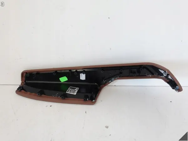 Apoio de braço porta dianteira esquerda OEM 66537957 - Audi Q3 83A image 4