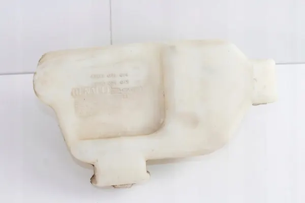 Réservoir lave-glace OEM 360212844 Renault Kangoo III image 3