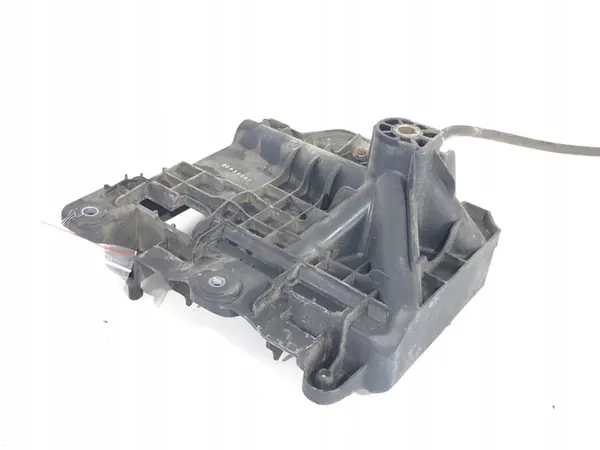 Base da bateria Skoda Rapid 1.2 105CV OEM 6R0915331 image 2