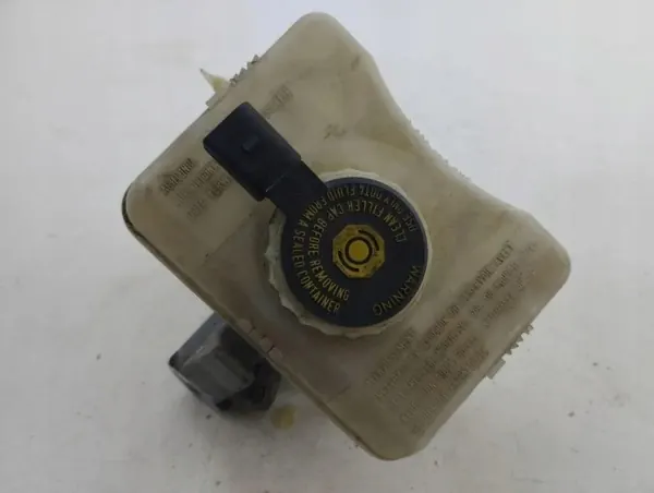 Cylindre de frein OEM 8K0611301 pour Audi A5 2007 image 6