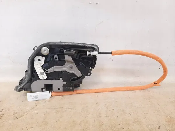 Linke Vordertürschloss BMW 5 G30 G31 M5 F90 image 2