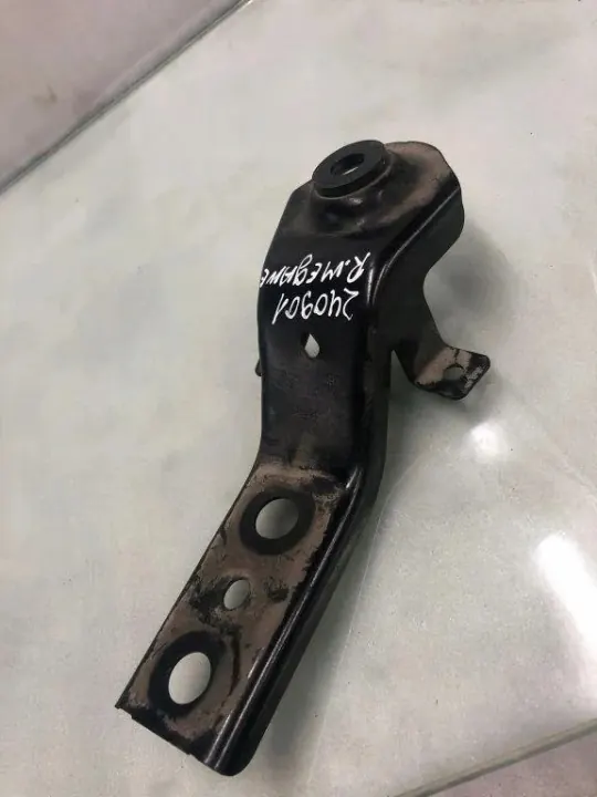Avgasfäste OEM 15MZ0A för Renault Megane IV image 2