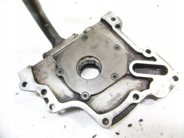 Bomba de óleo SEAT OEM 035115105B - Usada image 8