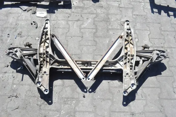 Braço suspensão dianteira Porsche 997341101 - Usado image 6