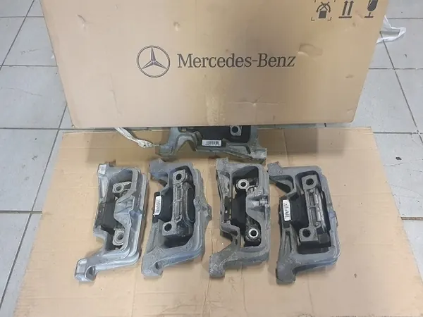 Mercedes CLA C117 Onderste bumpercover voor A1178852122 image 5