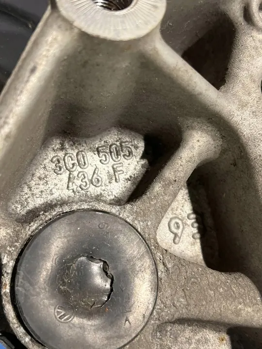 Mozzo ruota posteriore Audi TT TTS Mk2 3C0505436F image 3