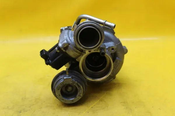 Turbocompressor usado OEM 7576985 para BMW X5 X6 image 9