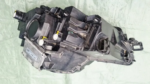 Farol LED dianteiro esquerdo SKODA KAROQ 19 image 3