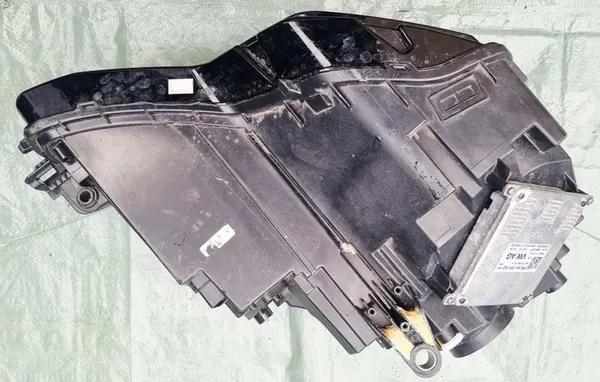 Farol LED dianteiro esquerdo SKODA KAROQ 19 image 4