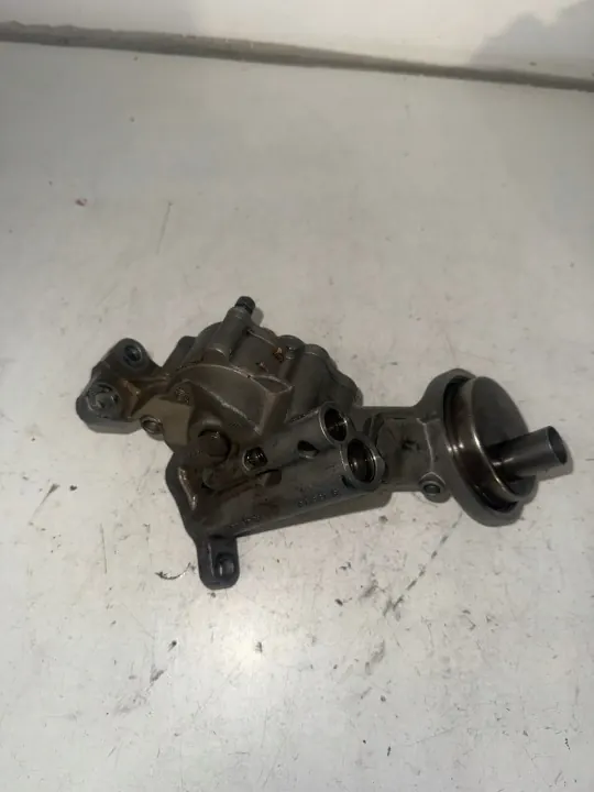 Audi OE 059115105N Oliepomp - Gebruikt image 3