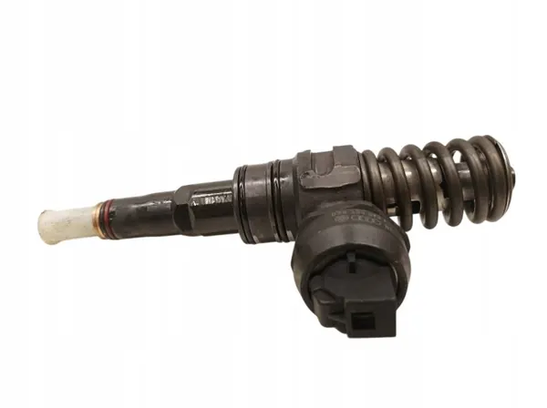 Pompe lave-glace OEM 038130073AG pour VW Touran 1.9 TDI image 2