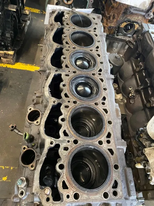 Bloque motor DAF XF 106 OEM 0965294hkg - Usado image 4