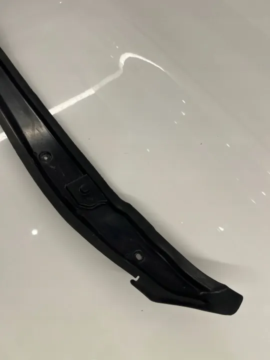 Begagnad höger stänkskydd OEM A1778890100 Mercedes image 3