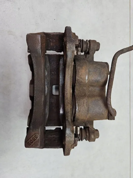 OEM Wj zacisk p.p ake komplet - Rechter voorremklauw image 5