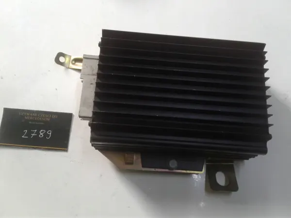 Amplificador Mercedes-Benz OE 1638200189 - Usado image 2