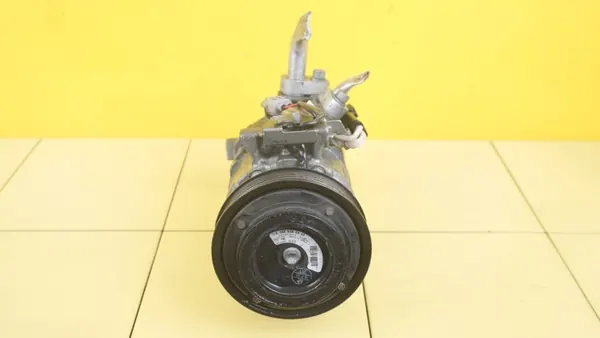 Mercedes Ilmastointikompressori OEM 651930 - Käytetty image 4