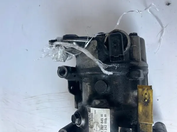 Compresor de Aire Acondicionado Peugeot 508 1.6 Blue HDI image 4