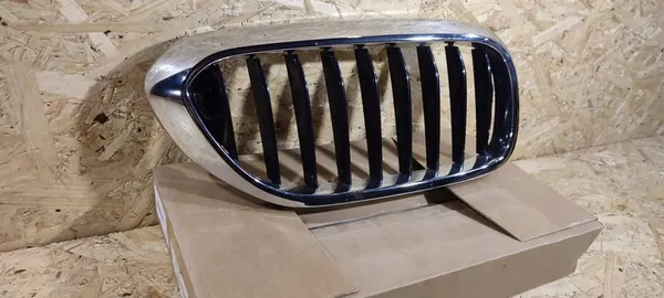 BMW G30 G31 Right Grill image 3