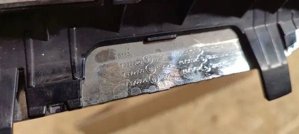 BMW G30 G31 Right Grill image 8