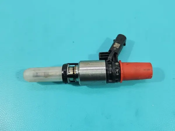 Iniettore Audi Q5 08 2.0 TFSI image 3