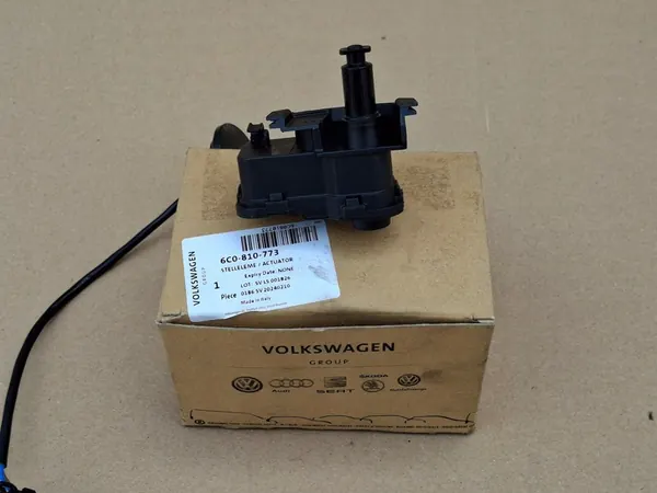 VW Audi Bränslelock Aktuator image 5