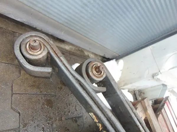 Ressorts à Lames Volvo OE Avant Gauche & Droit - Usagé image 5