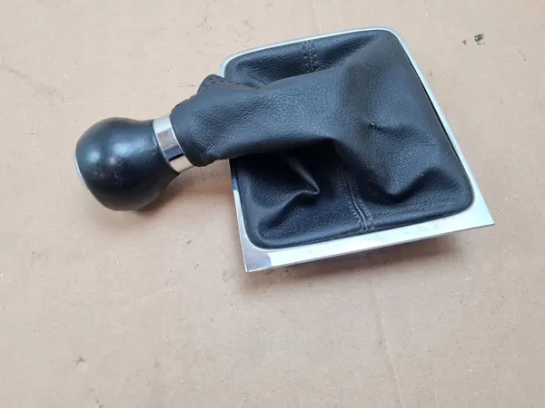 2009 Volkswagen PASSAT B6 Vaihteenvalitsin 3C0711113M image 10