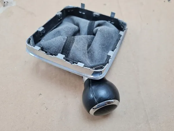 2009 Volkswagen PASSAT B6 Vaihteenvalitsin 3C0711113M image 7