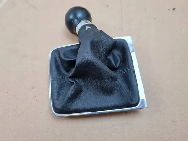 2009 Volkswagen PASSAT B6 Vaihteenvalitsin 3C0711113M image 9