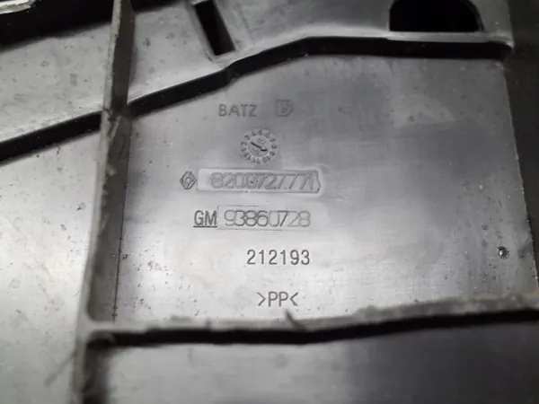 Macaco OEM 8200727771 para Trafic II, Vivaro I, Primastar image 4