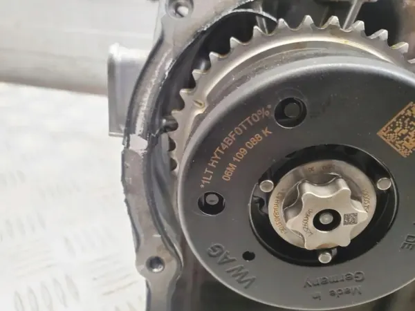 Culata Audi Q7 4M OEM 06M103470H Lado Derecho image 3