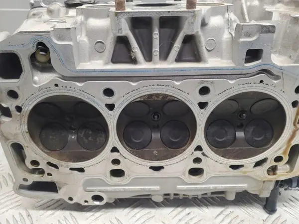 Culata Audi Q7 4M OEM 06M103470H Lado Derecho image 7