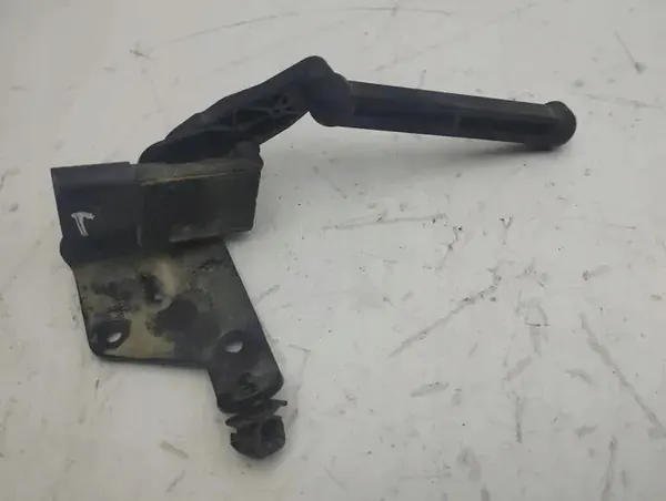 Sensor nivel suspensión trasera Audi A3 8Y OEM 5WA907127 image 2