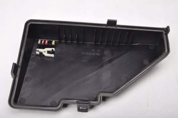Volvo S90 II zekeringkastdeksel OEM 31398000 image 6