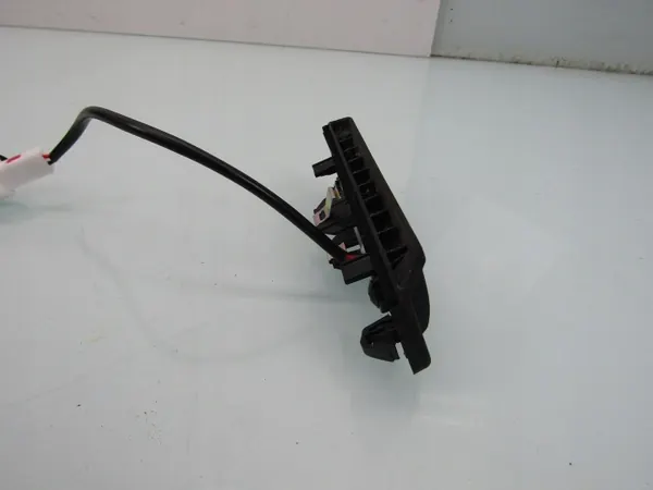 Asa OEM Hyundai Bayon 24R Maletero Trasero - Usado image 4
