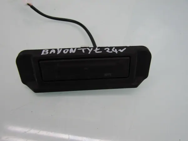 Asa OEM Hyundai Bayon 24R Maletero Trasero - Usado image 6