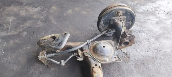 Hinterachsschwinge OEM BELKA OŚ ZAWIESZENIA TYŁ image 3