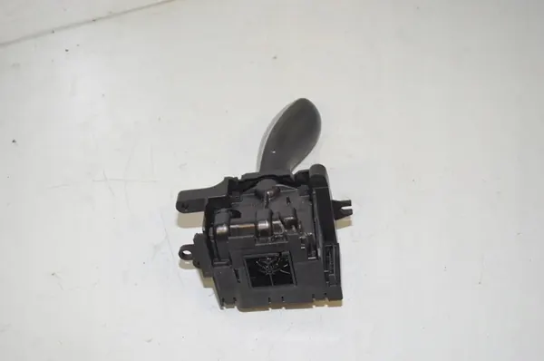 BMW 5 Touring F11 Vaihde Mekanismi 9296904 image 4